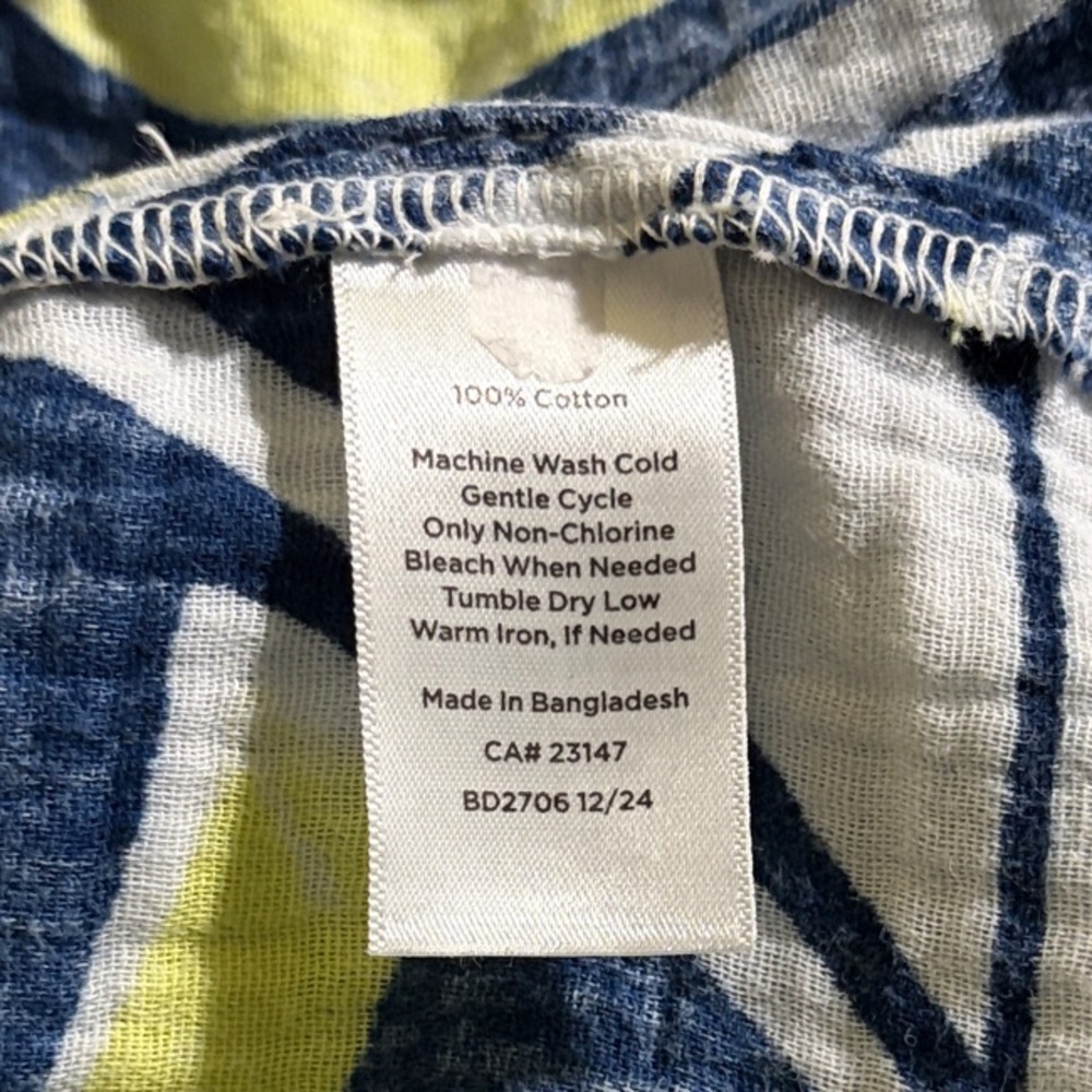 Talbots Navy and Yellow Leaf Print Blouse Button - Picture 9 of 9